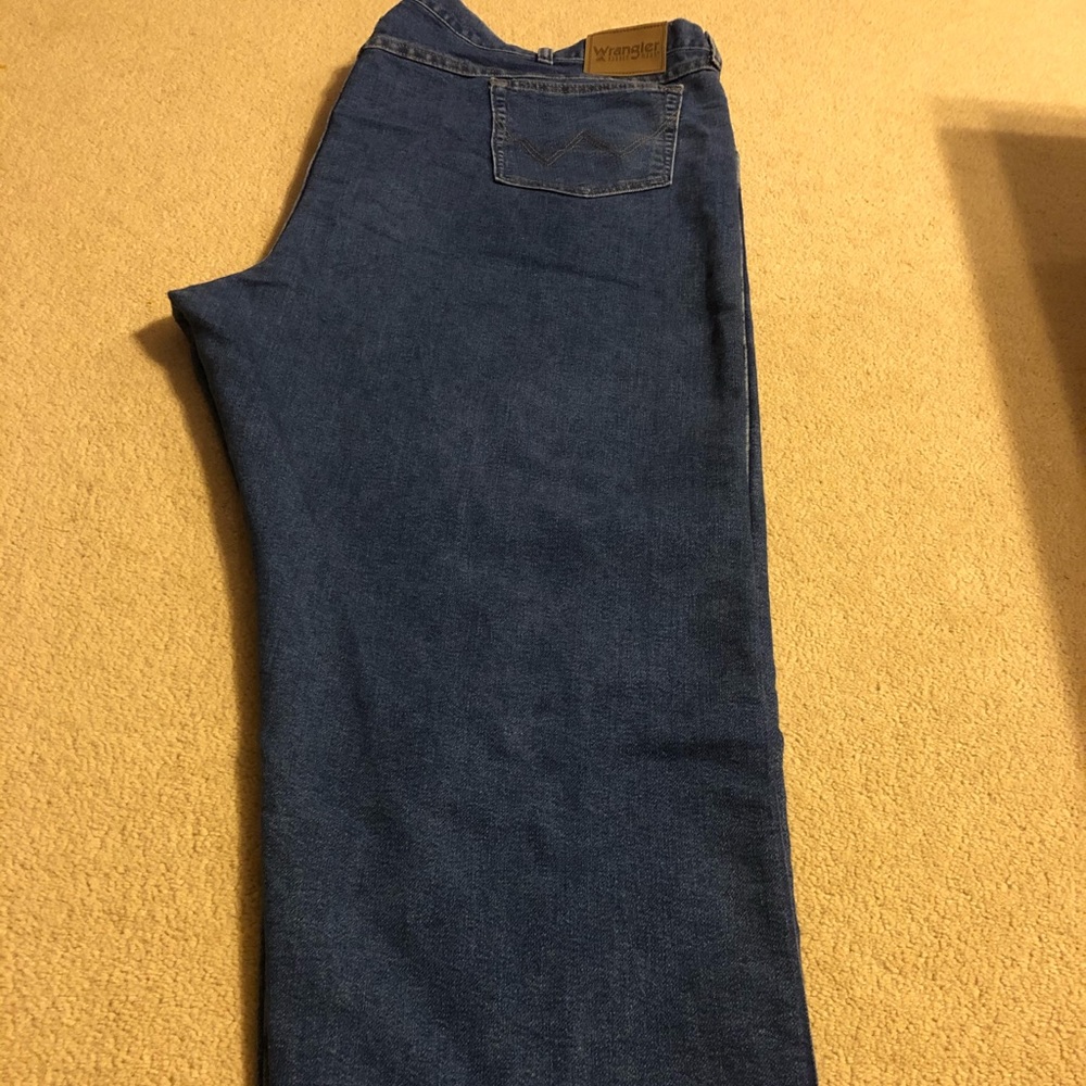 Men’s Big & Tall Wrangler blue jeans size 54 x 28